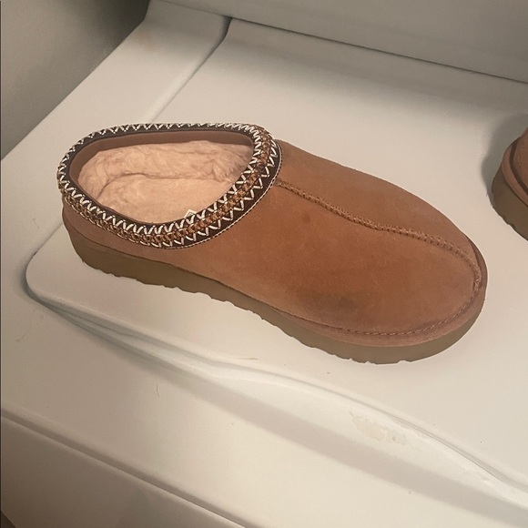 UGG Tan Slip-On Loafers Women’s Size 9 Tasman LIKE NEW - Picture 7 of 8